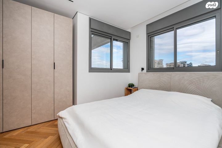 גג/ פנטהאוז, שדרות מנחם בגין, גבעת אולגה, חדרה