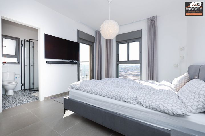 דירה, הרב עובדיה יוסף 9, גליל ים (מתחם הכוכבים), הרצליה