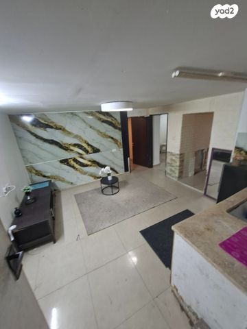 קיבוץ גלויות 