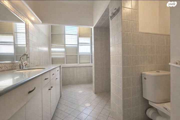 דירה, הלל יפה 19, מרכז העיר, חדרה