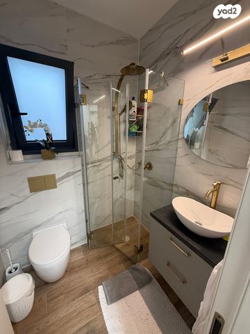 דירה, דולפין 2, גלי כרמל, טירת כרמל