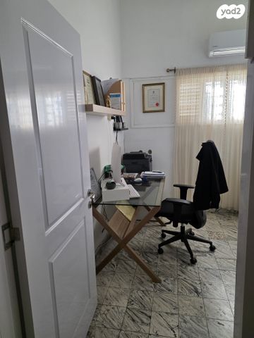 דירה, מנוחה ונחלה 26, ג' / מרכז מזרח העיר, רחובות