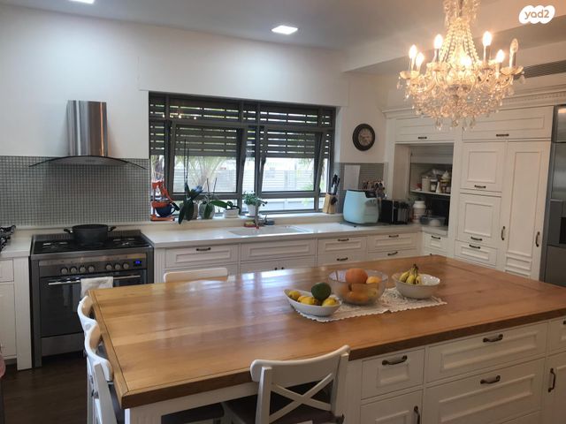 בית פרטי/ קוטג', הרקיע, הגולף, קיסריה