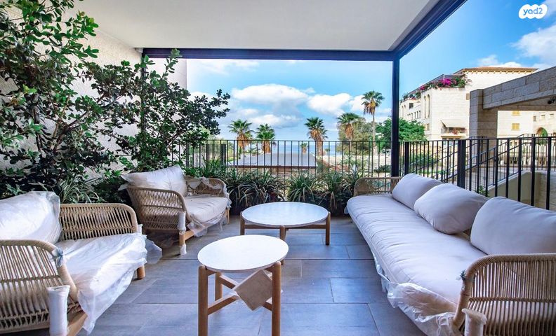 דופלקס, תל אביב יפו