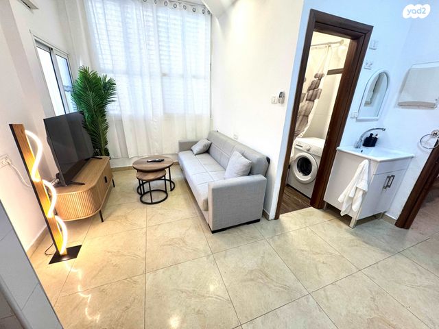 דירה, דרך זאב ז'בוטינסקי 24, גבעת רוקח, בני ברק