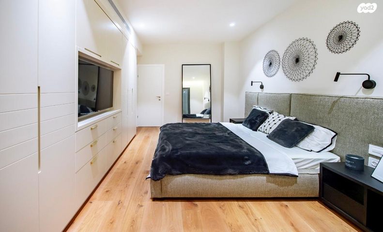 דופלקס, תל אביב יפו