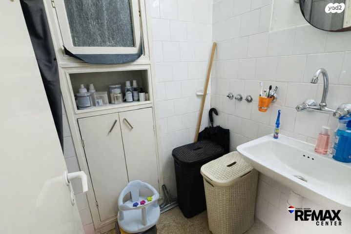 דירה, שדרות בר אילן, דרום מערב ותיק, בת ים