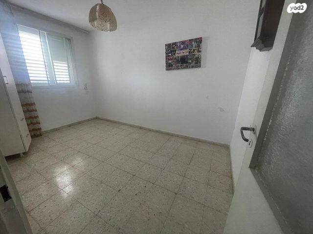 דירה, נתן אלבז 146, הראשונים, שלומי