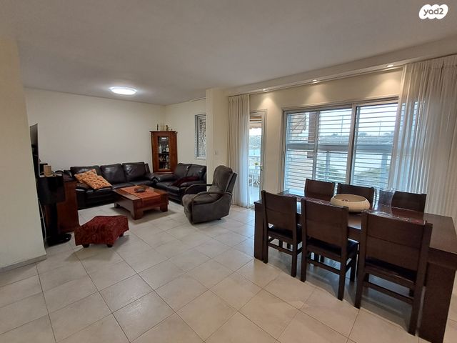 יהושע רבינוביץ 