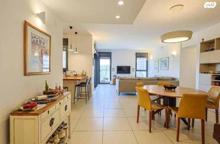 דירה, רמת השרון