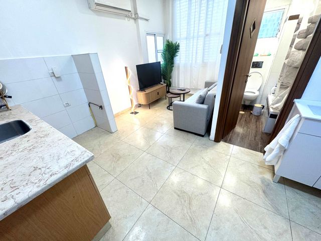 דרך זאב ז'בוטינסקי 24