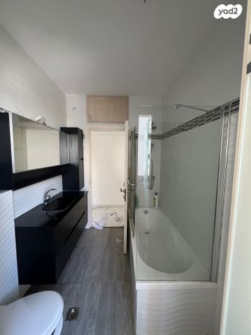 דירה, המעפילים 22, צפון מערב מרכז העיר, נתניה