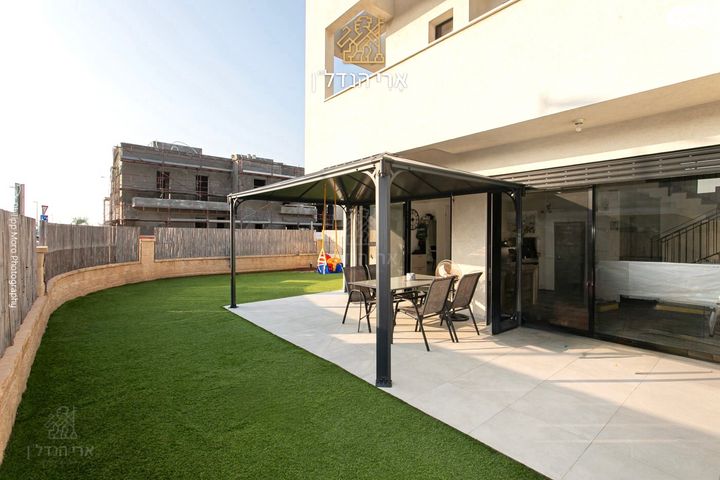 דו משפחתי, השדות, עתלית