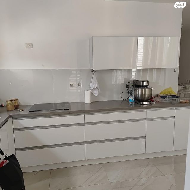 דירה, רמז, מערב ותיק, ראשון לציון