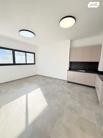 דירה, הנמל 19, שער פלמר, תחנת רכבת השמונה, חיפה