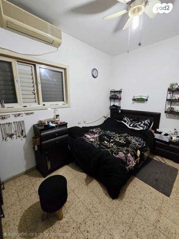 דירה, הרב שקדי, מחנה יהודה, פתח תקווה