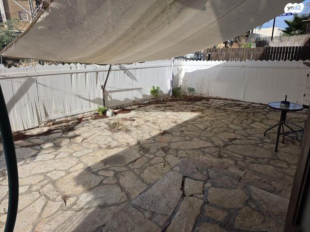 דירה, מנוחה ונחלה 26, ג' / מרכז מזרח העיר, רחובות