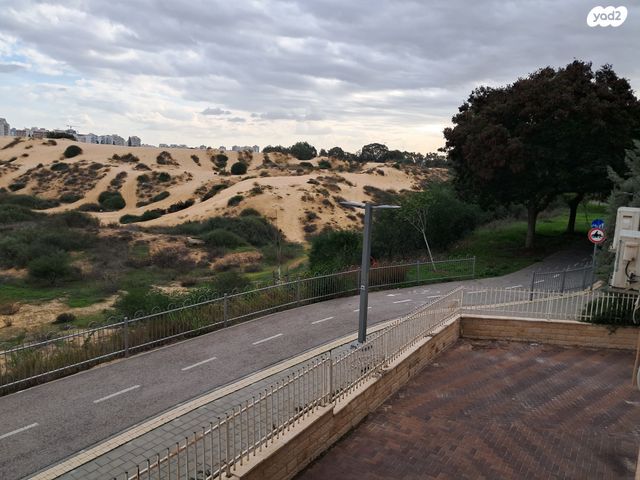 דירה, יהושע רבינוביץ, בן גוריון, חולון