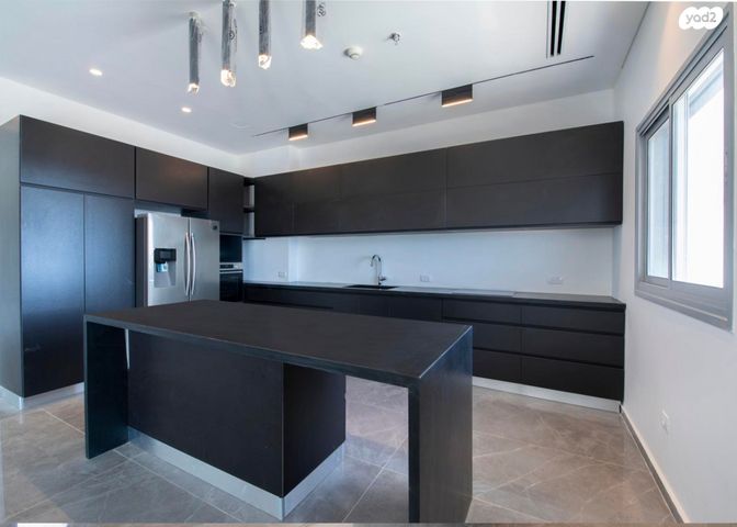 גג/ פנטהאוז, שאר העיר, הרצליה