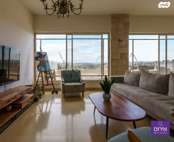 בית פרטי/ קוטג', כפר ורדים