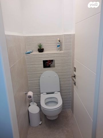 דירה, יהושע רבינוביץ, בן גוריון, חולון