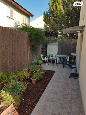 בית פרטי/ קוטג', צבי סגל 9, רמות, באר שבע