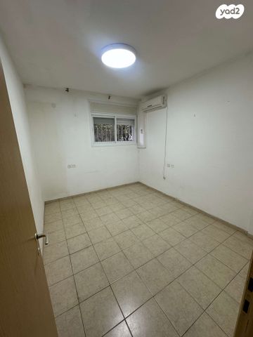 דירת גן, חטיבת עציוני, רמת רבין מערב, כרמיאל