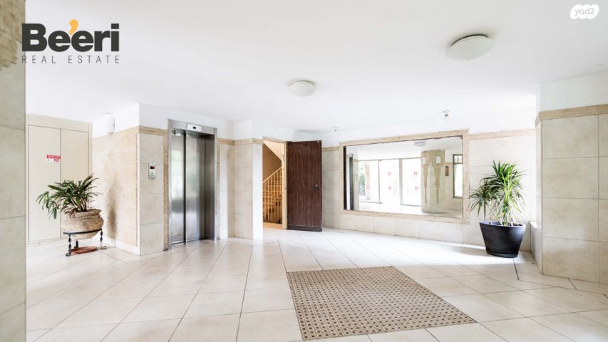 דירה, הרב יצחק חי טייב, נווה יהושע, ערמונים, רמת גן