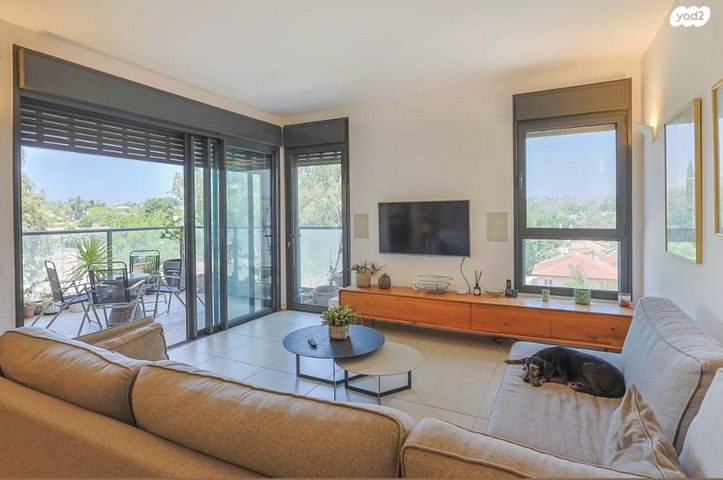 דירה, רמת השרון