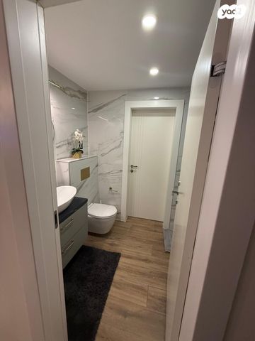 דירה, דולפין 2, גלי כרמל, טירת כרמל