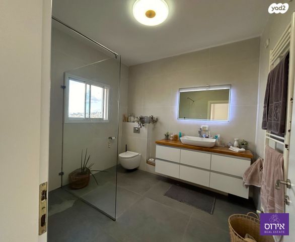 בית פרטי/ קוטג', כפר ורדים