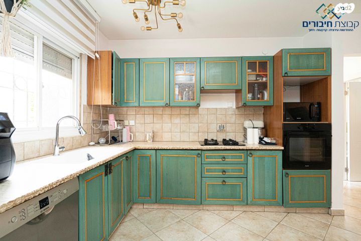 דו משפחתי, קשת, נווה אפק, ראש העין