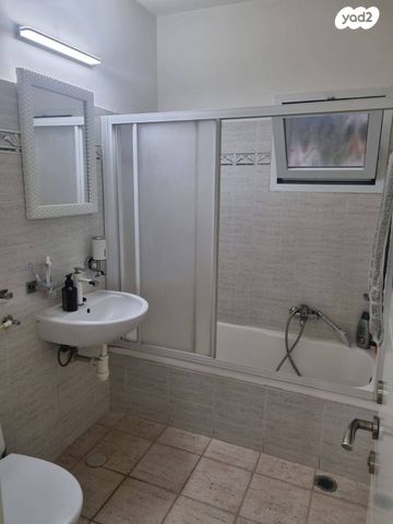 דירת גן, הרב דוד בוזגלו, רובע ט', אשדוד