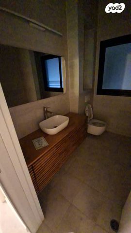 אהרון אייזנברג 44