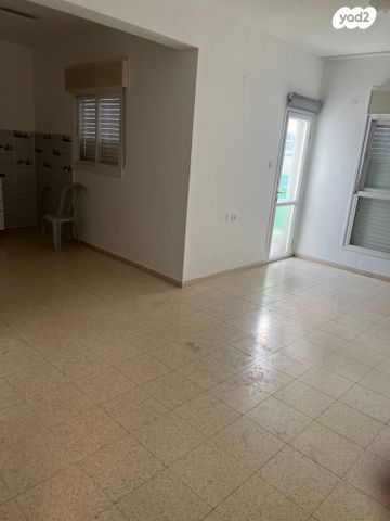 דירה, רותם, הר יונה, נצרת עילית / נוף הגליל