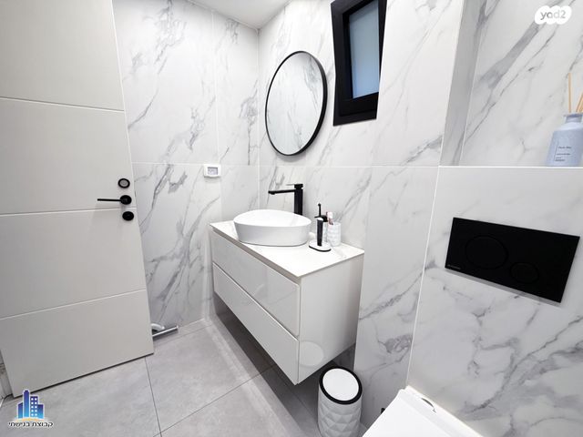 דירה, שדרות בר אילן 32, דרום מערב ותיק, בת ים