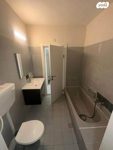 דירה, מרדכי מקלף, שכונה ו', באר שבע