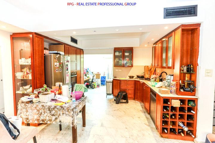 דו משפחתי, דילה רינה יוסף, שיכון דן, נווה דן, תל אביב יפו