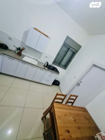 דירת גן, נצרים, נתיבות