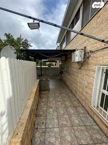 דירת גן, חטיבת עציוני, רמת רבין מערב, כרמיאל