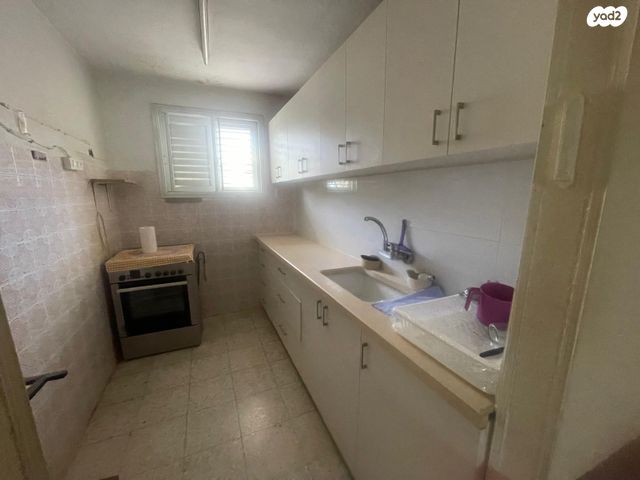 דירה, נתן אלבז 146, הראשונים, שלומי