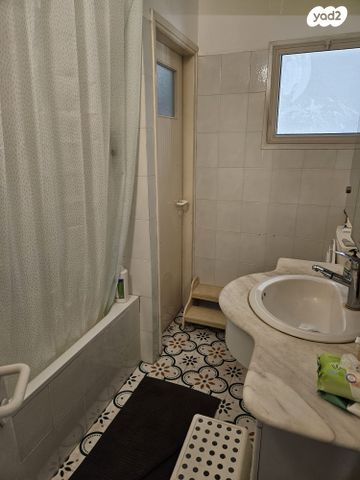 דירה, המרי, שינקין, גבעתיים