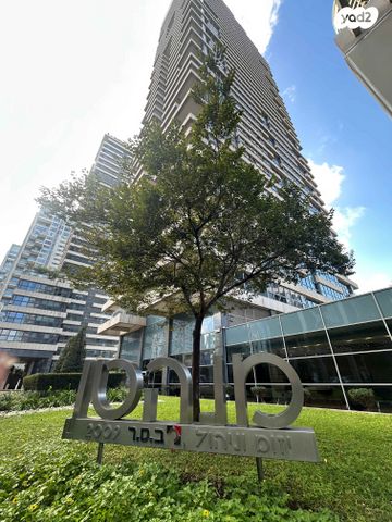 ניסים אלוני 17