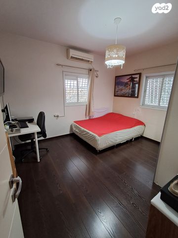 דירה, יהושע רבינוביץ, בן גוריון, חולון