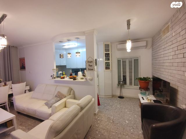 גג/ פנטהאוז, השר שפירא, דרום מערב ותיק, בת ים