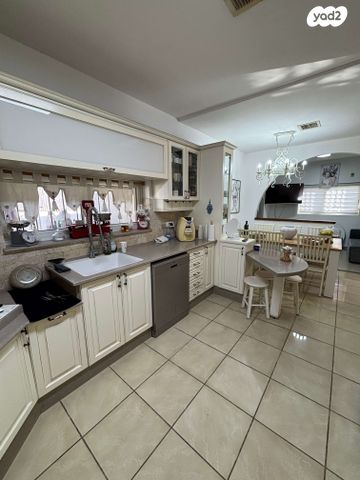 בית פרטי/ קוטג', שאר העיר, עומר