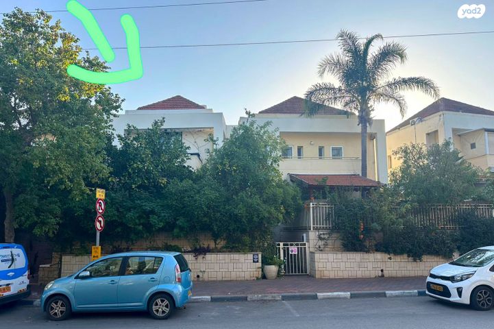 בית פרטי/ קוטג', דרך הפרחים, אזורי גדרה, גדרה