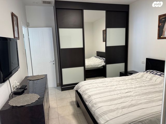 גן יבנה מערב