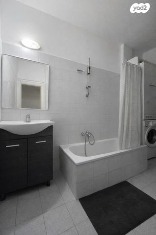 דירה, הפורצים, תל גיבורים, חולון