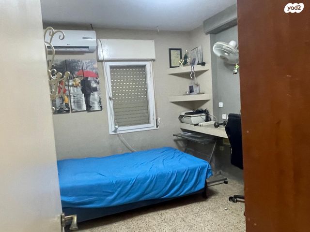 דירה, הראשונים, שלומי